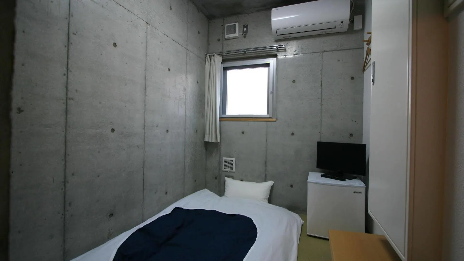 Weekly Sho Hotel Namba Osaka Japan