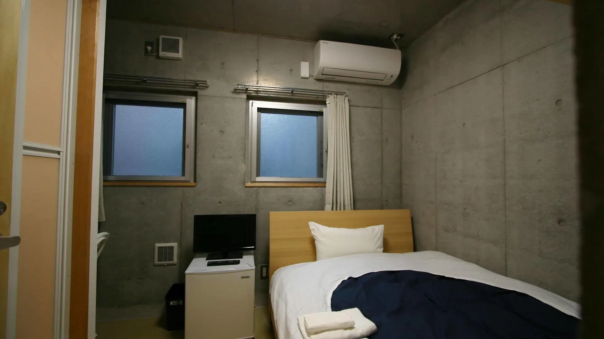 Weekly Sho Hotel Namba Osaka